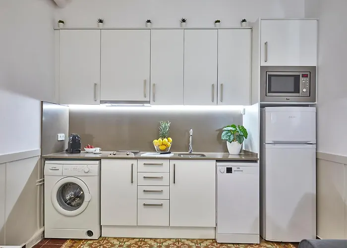 Bbarcelona Sagrada Familia Garden Apartment
